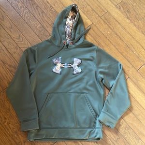 Under armor small olive green camo logo hoodie